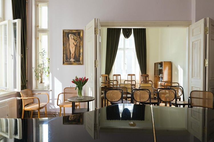 Concert room
