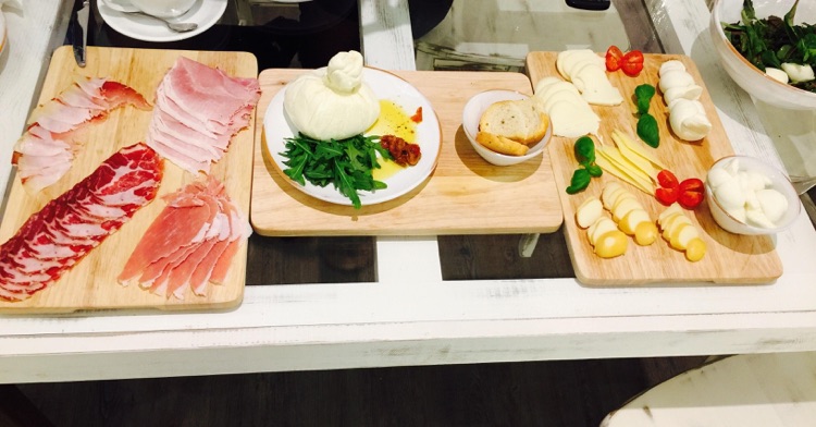 Apulian Hams & Cheeses!
