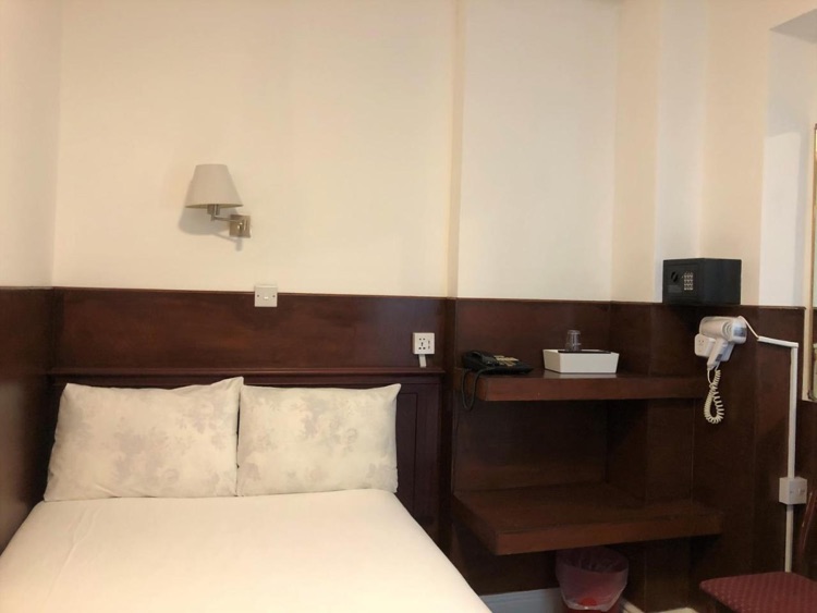 A photo of Plaza London Hotel