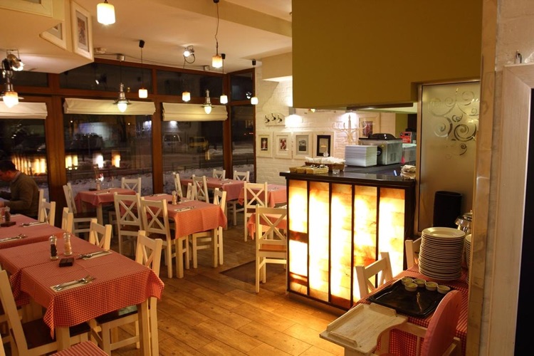A photo of Restro