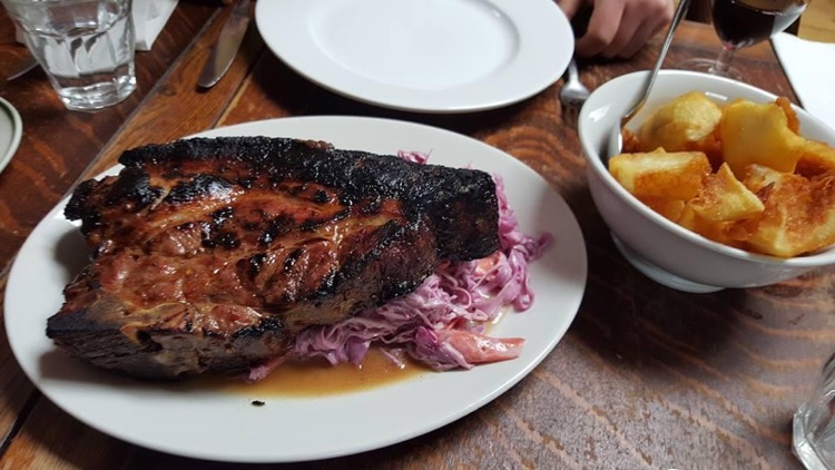 Pork for 2, with red cabbage and fried potatoes