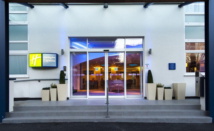 A photo of Holiday Inn Express London - Vauxhall Nine Elms by IHG