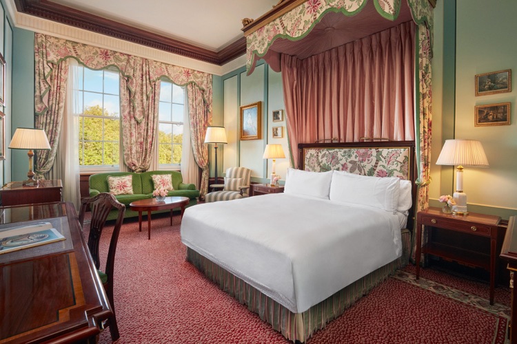 Park View Executive Room at The Lanesborough