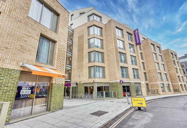 A photo of Premier Inn London Southwark (Southwark Station) hotel