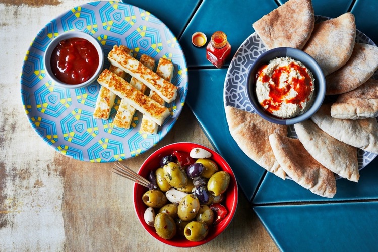 A photo of Nando's