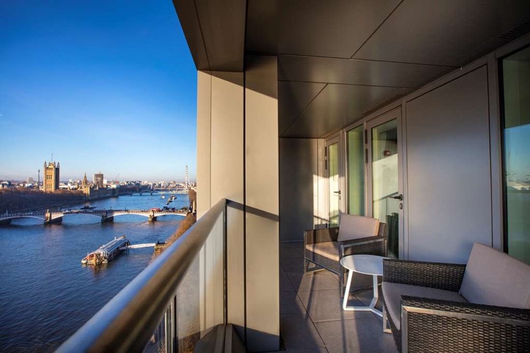 One Bedroom Suite River View and Balcony