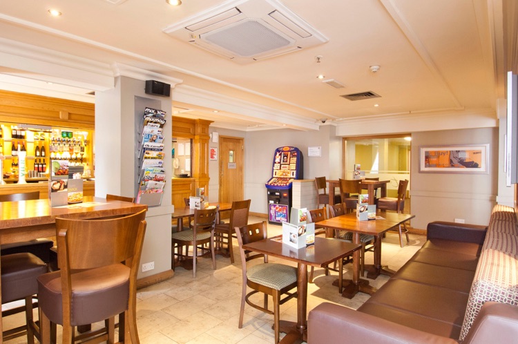 A photo of Premier Inn London County Hall hotel
