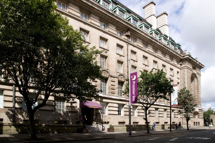 A photo of Premier Inn London County Hall hotel