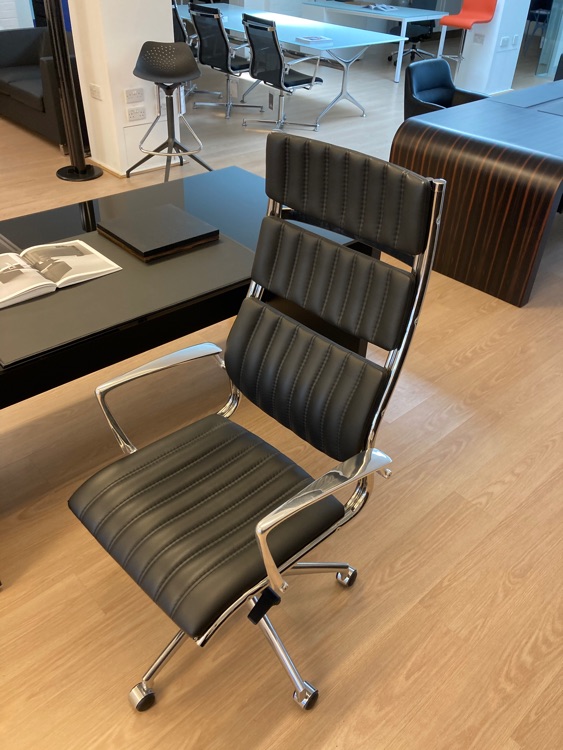 Havana High back executive chairs with headrest