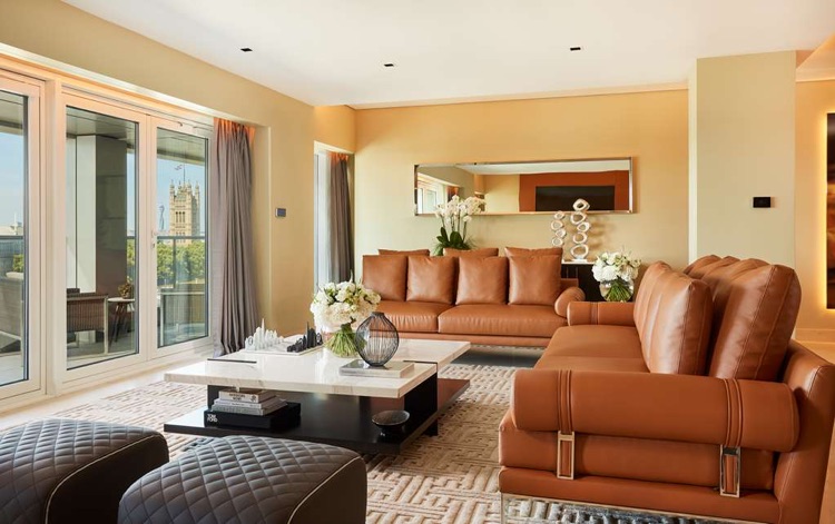 Penthouse Lounge