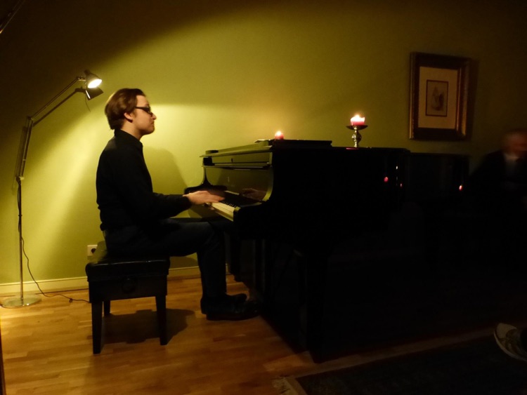 Pianist and Steinway and Sons piano at the salon concert.