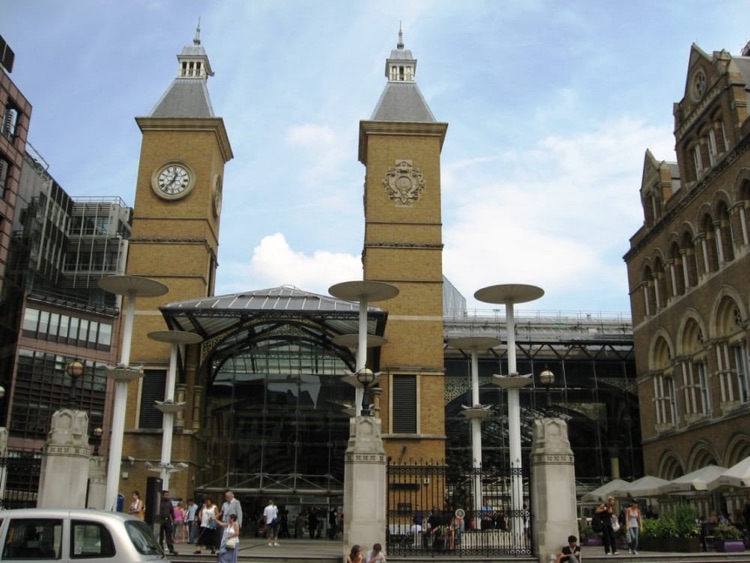 A photo of Liverpool Street Underground Station
