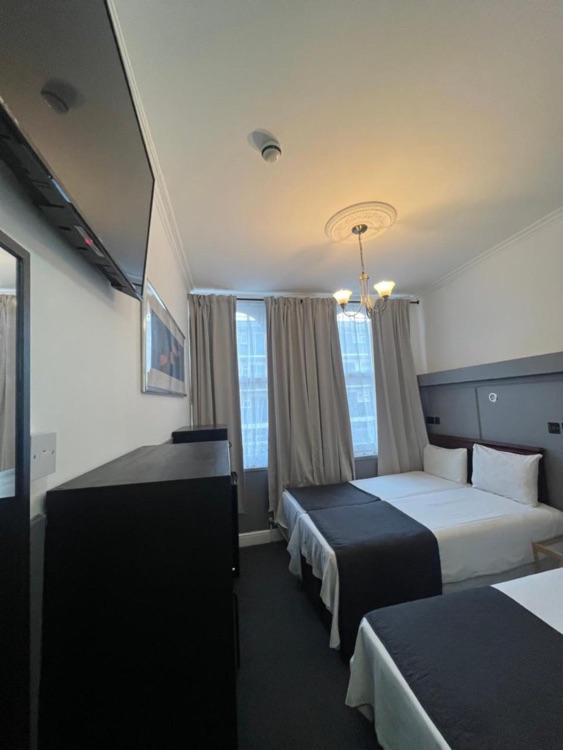 A photo of Plaza London Hotel