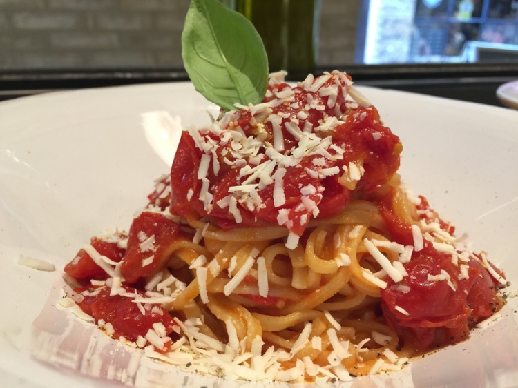 Tagliolini with Fresh Tomatoes and Cacioricotta!