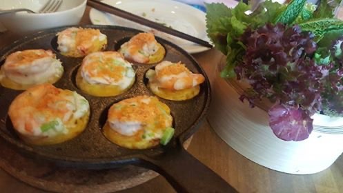 Prawn savoury pancakes with lettuce to wrap