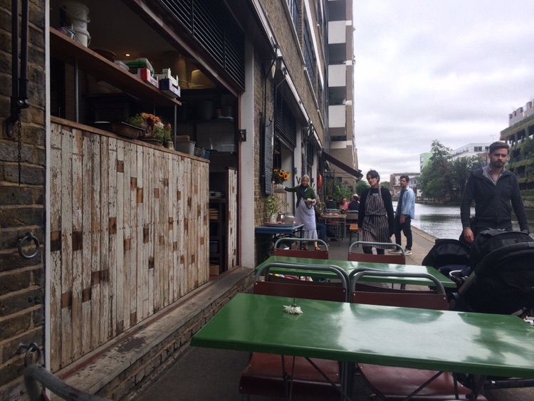 Une photo de Towpath