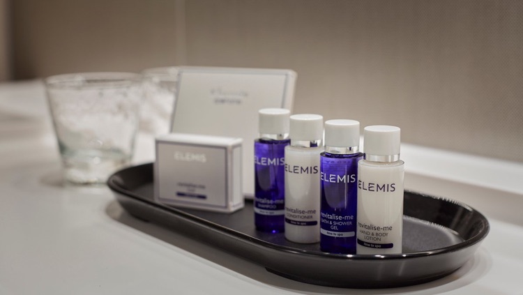 Deluxe Room - Bathroom Amenities