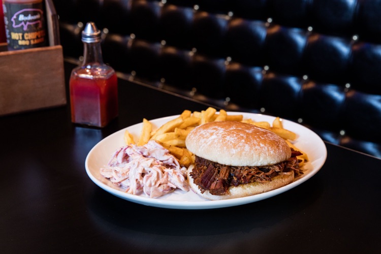 Pulled pork sandwich