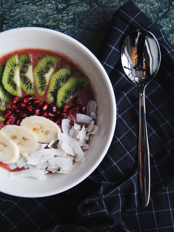Acai smoothie bowl