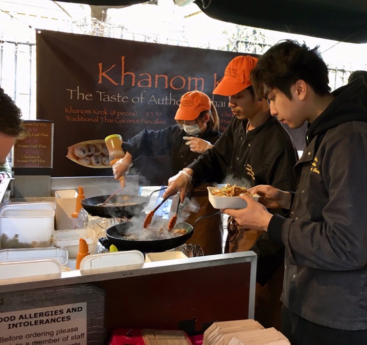 Khanom Krok Hot Pod Thai