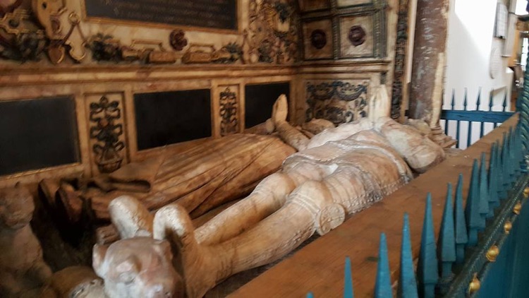 Dacre monument