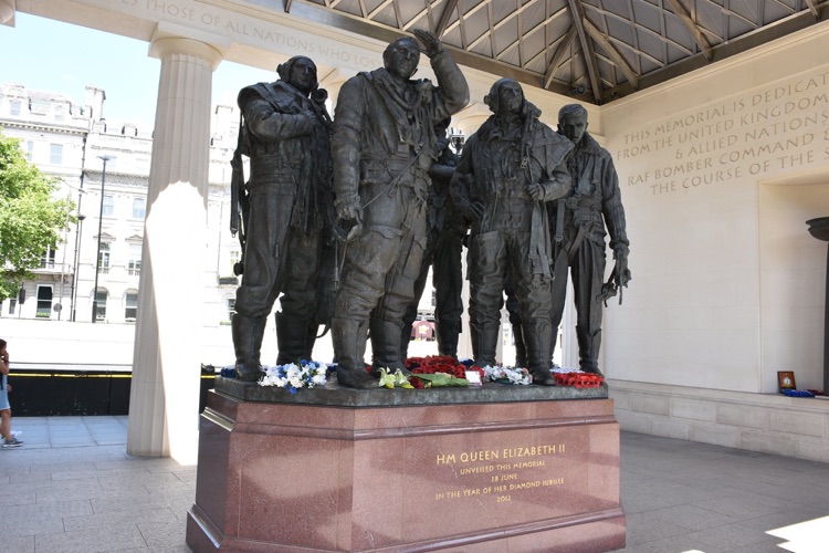 Bomber command memorial London