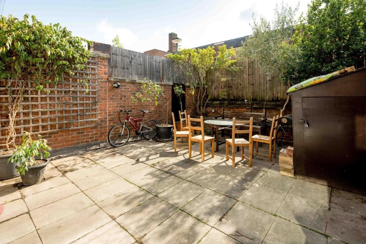 A photo of Hoxton Rooms - Homestay