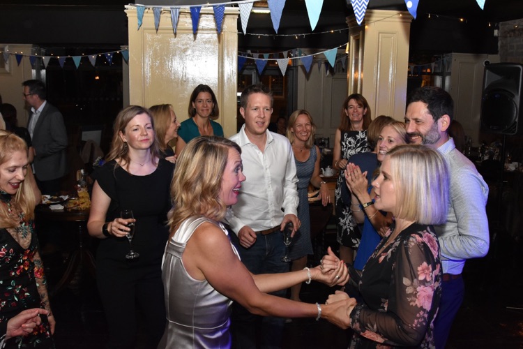 Dancing with friends at our wedding party !