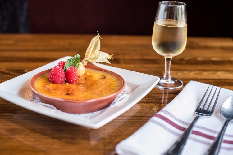 Crème Brûlée - Made with real vanilla pods