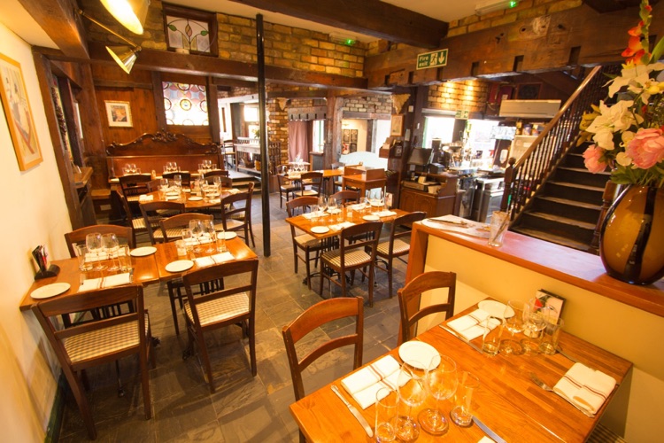 Main Restaurant - Available for à la carte only.