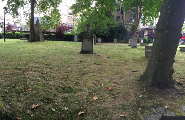 Churchyard of St. Anne's (July 2017)