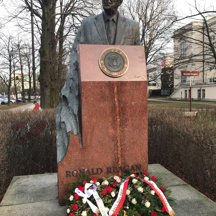 A photo of Monument Ronald Reagan