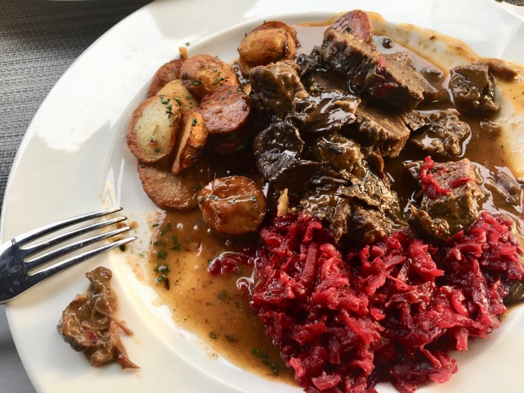 Beef Cheeks, baked potatoes & beetroot