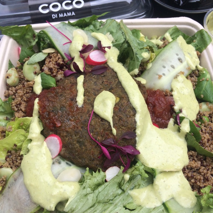Vegan salad (pea and courgette)