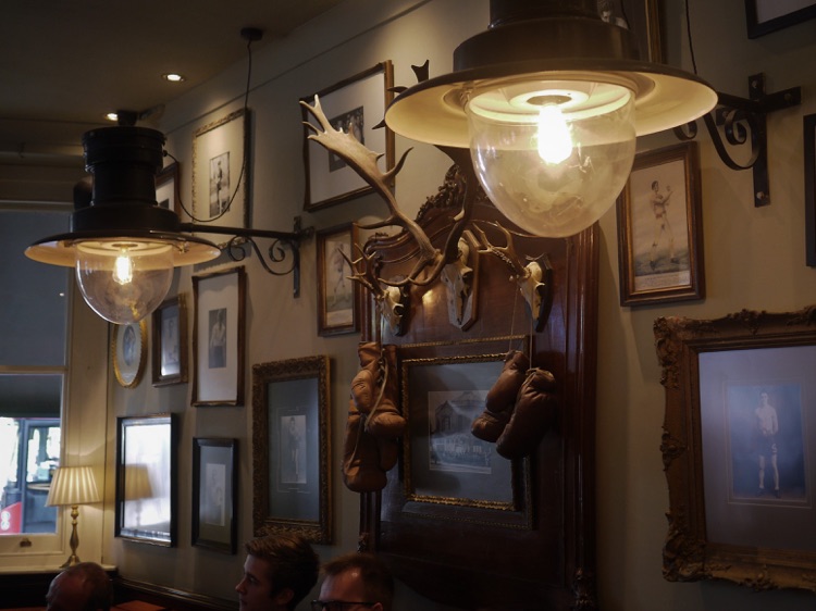 Decor