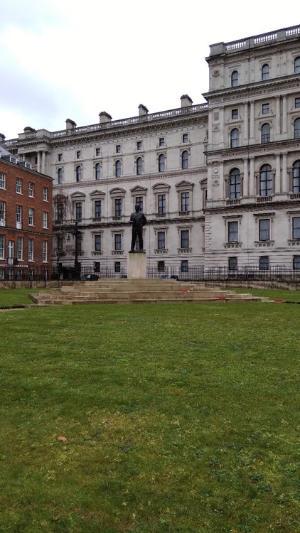A photo of Admiral of the Fleet Earl Mountbatten of Burma Statue