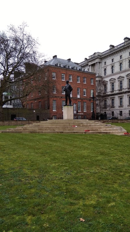 A photo of Admiral of the Fleet Earl Mountbatten of Burma Statue