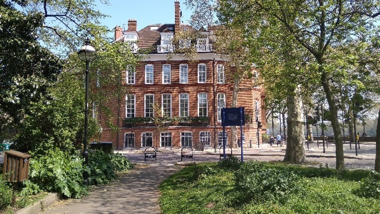 A photo of Chelsea Embankment Gardens