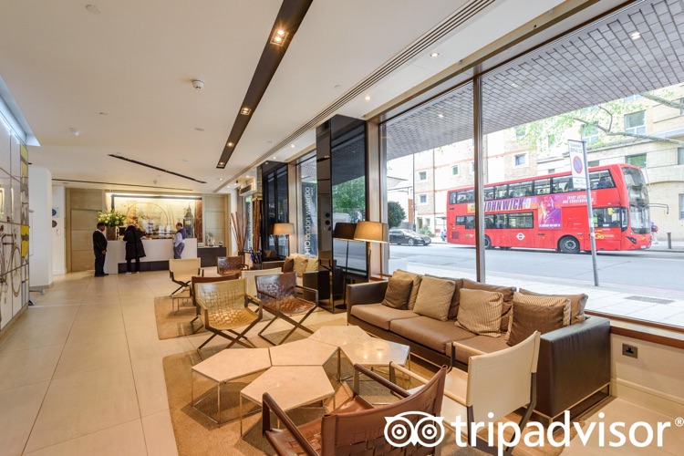 Lobby at the H10 London Waterloo