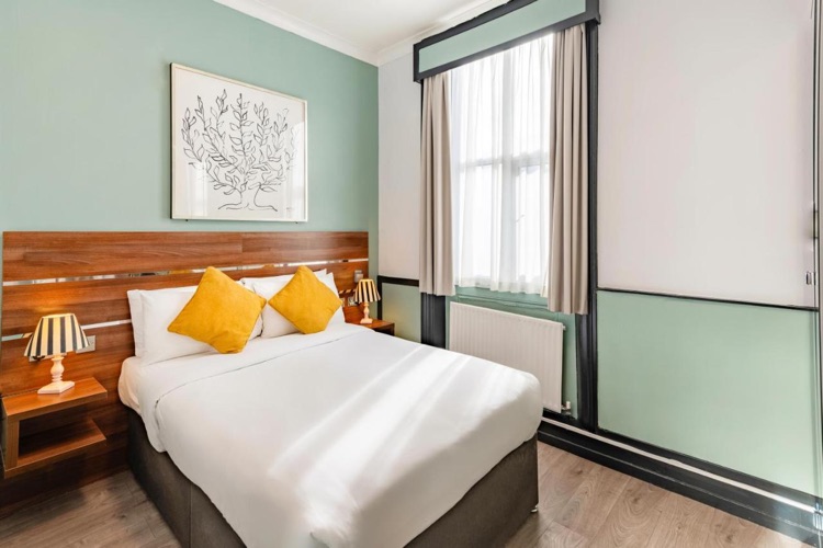 A photo of Huttons Hotel, Victoria London