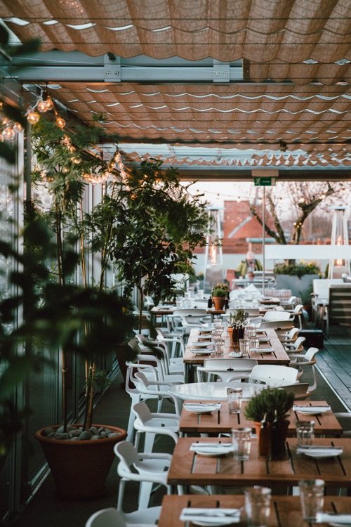 Une photo de Boundary Rooftop
