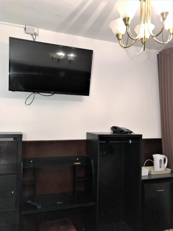 A photo of Plaza London Hotel