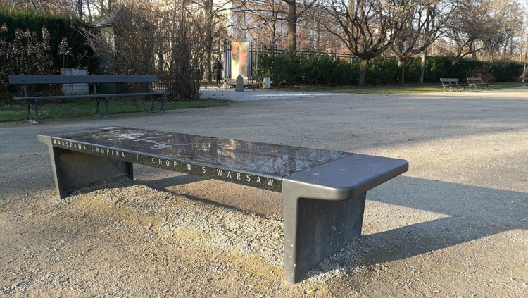 The bench near the Chopin Monument with Polonaise in A major Op. 40 No. 1