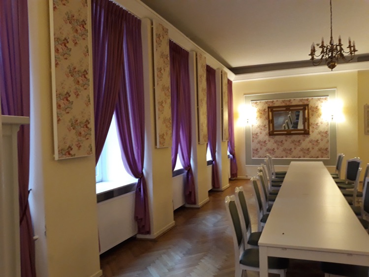Sala Różana - lewa strona