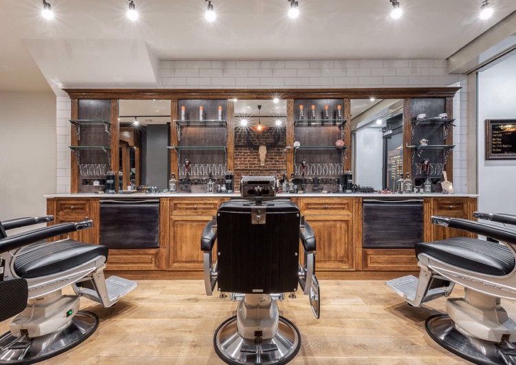 A photo of Choppers Barbers London Bridge