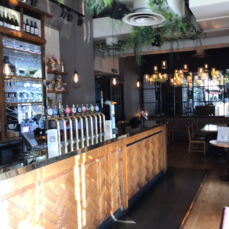 Une photo de All Bar One