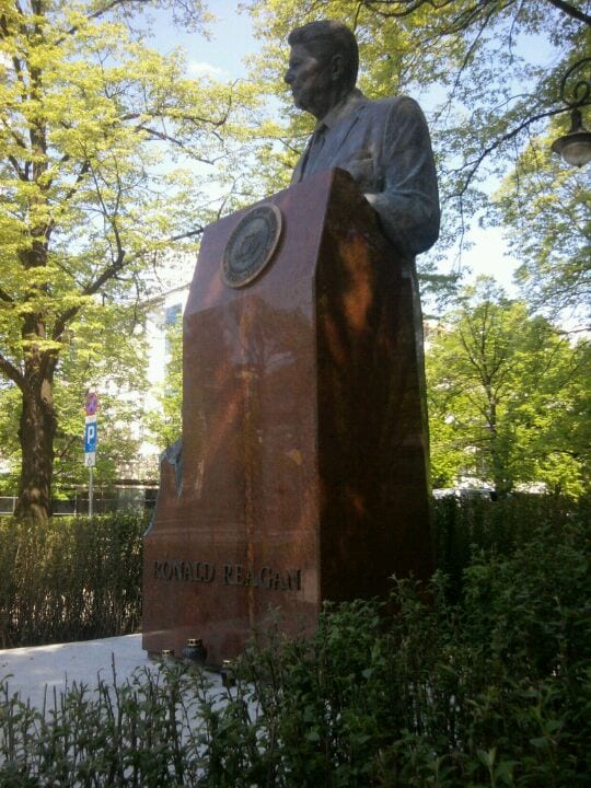 A photo of Monument Ronald Reagan