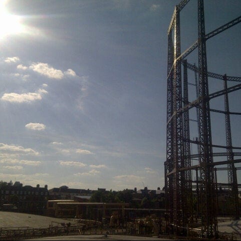 A photo of Oval Space