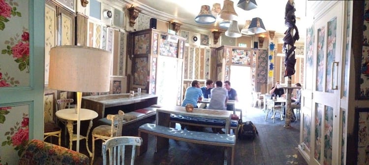 Фото: Commercial Tavern