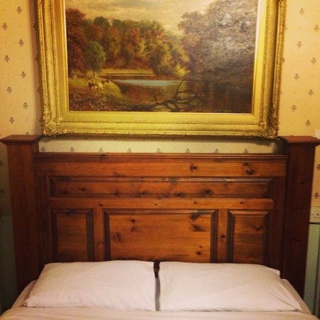 A photo of Oakley Hotel